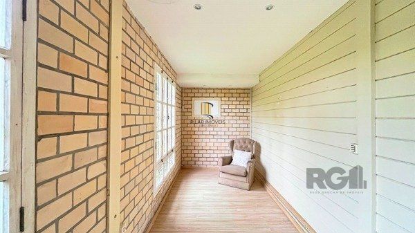 Casa em Porto Alegre, no bairro Ipanema, com 3 dormitório(s), e 3 banheiros