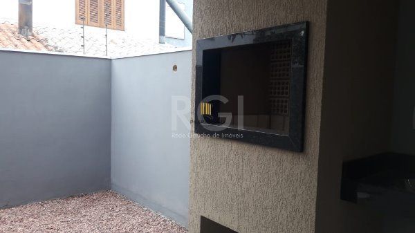 Casa para Venda - 125m², 3 dormitórios, sendo 1 suites, 1 vaga - Guarujá