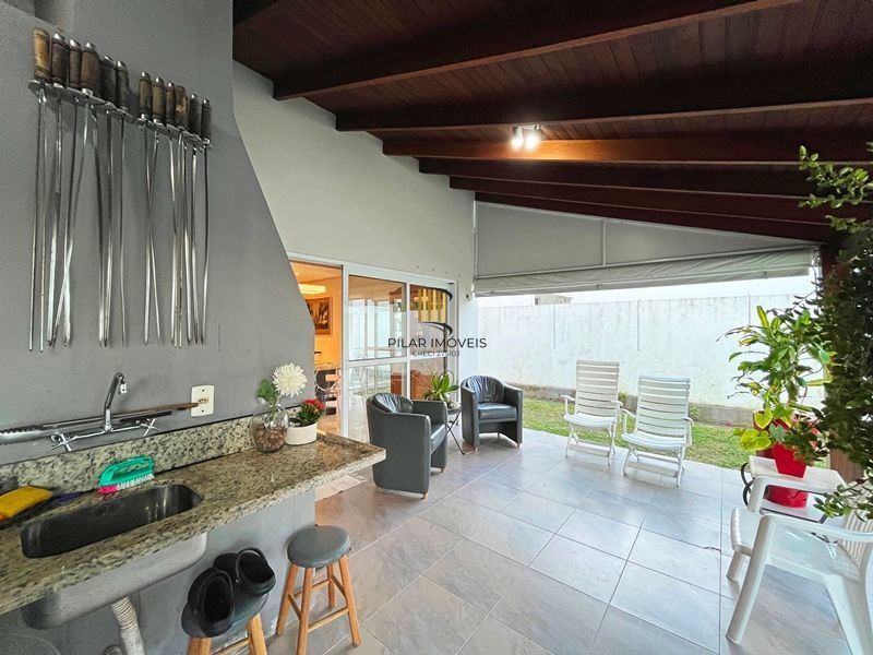 **Residência á venda no Condomínio Mountain ville  RS**