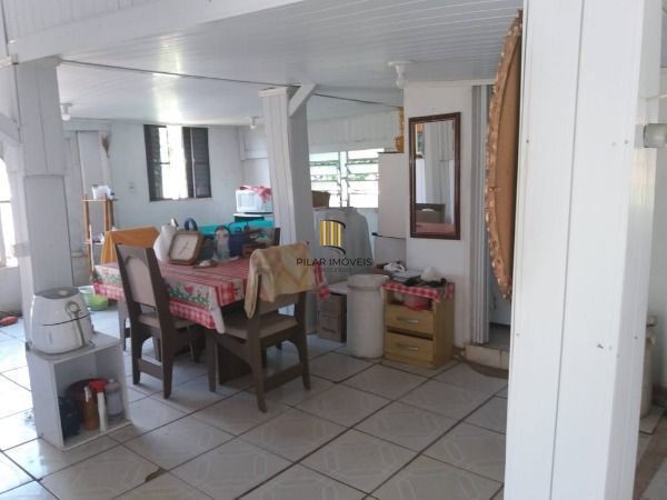 Casa em Viamão, no bairro Itapuã, com 3 dormitório(s), e 3 banheiros, à venda.