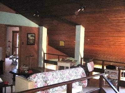 Casa em Porto Alegre, no bairro Jardim Isabel, com 4 dormitório(s), à venda.