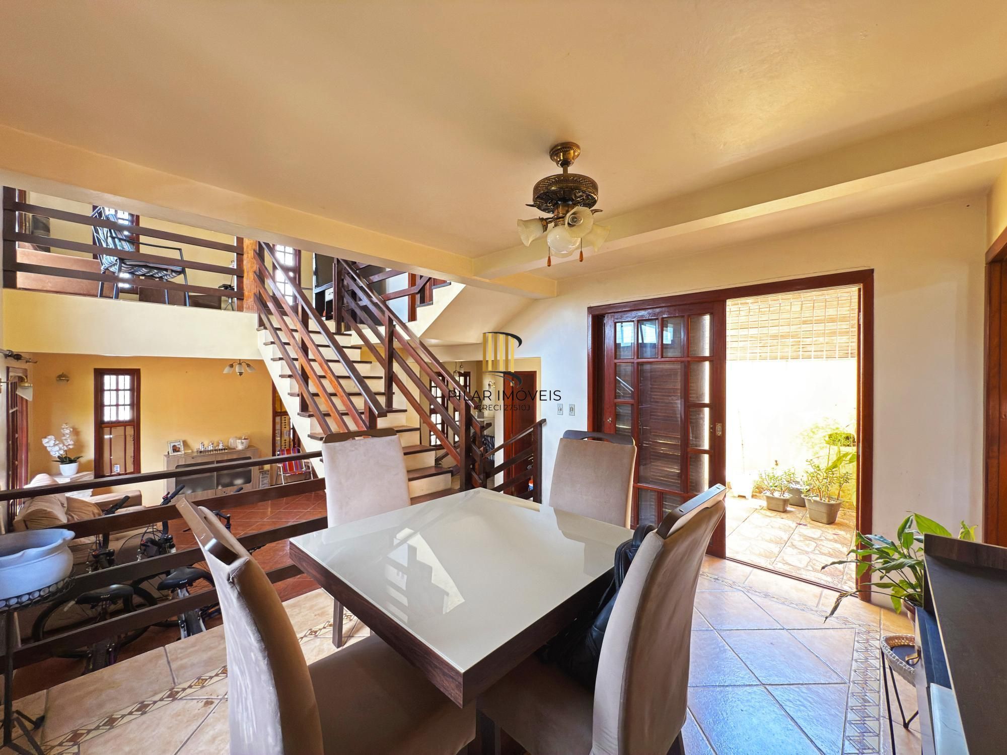 Casa 4 dormitórios à venda Santa Tereza Porto Alegre/RS