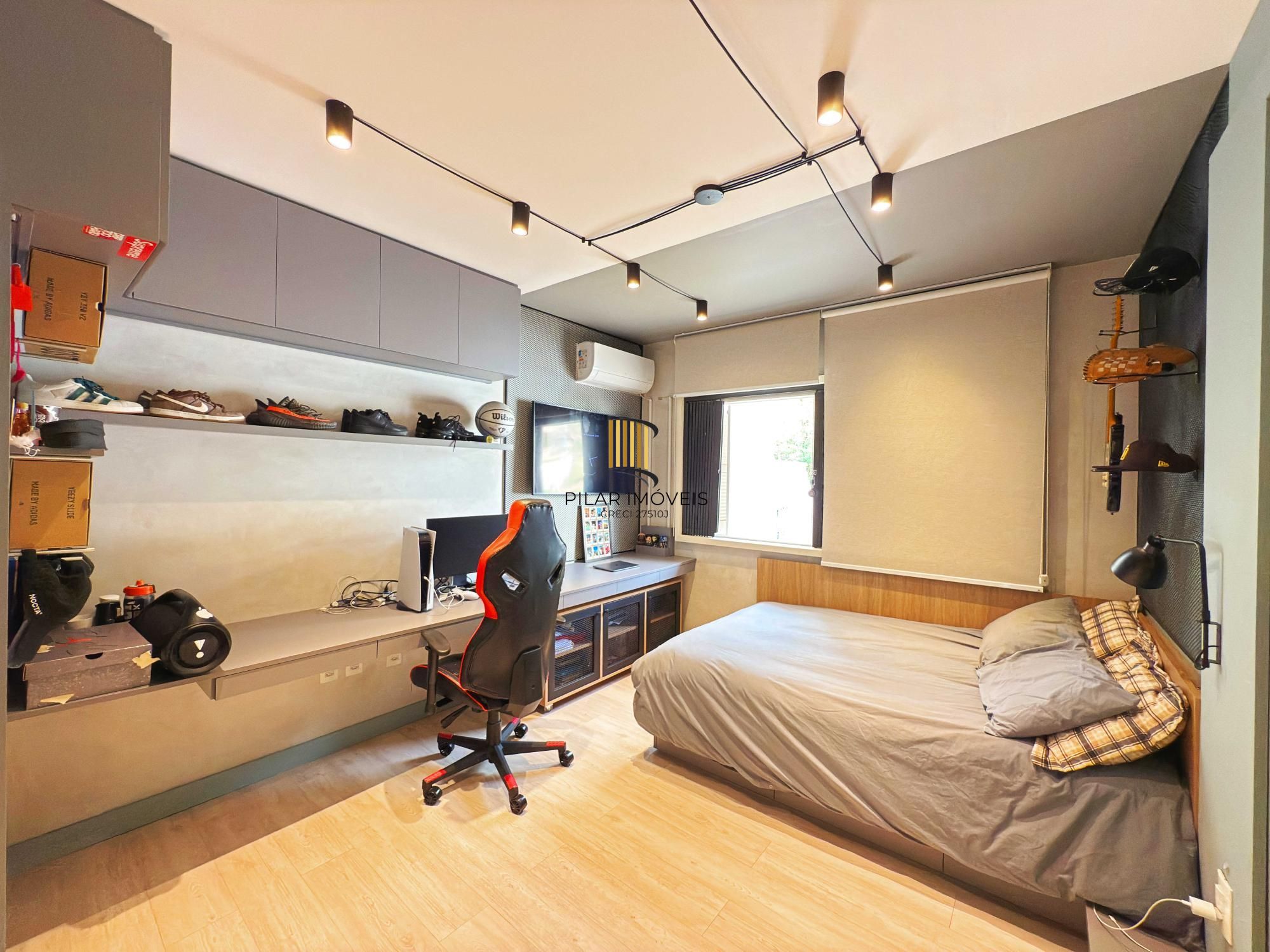 Casa 3 dormitórios no bairro Ipanema