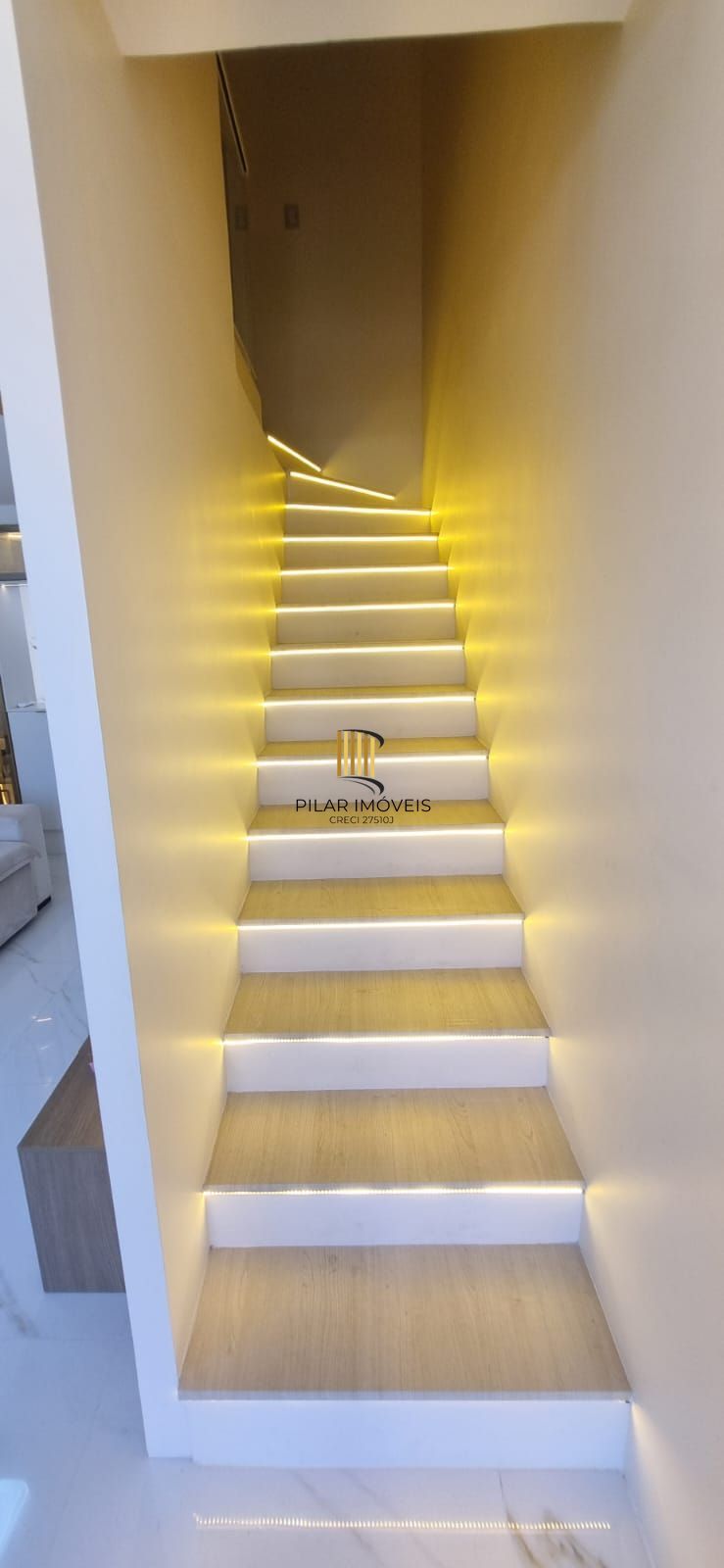 Ótimo sobrado em condomínio fechado com 2 dormitórios á venda bairro Vila Nova