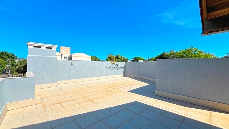 Sobrado 4 dormitórios à venda Camaquã Porto Alegre/RS