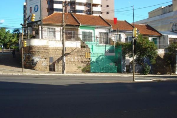 Terreno para Venda - 151.2m², 0 dormitórios, Petrópolis