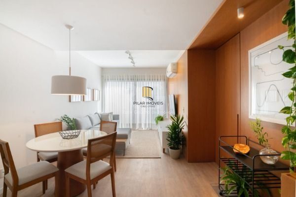 Cobertura para Venda - 150.32m², 2 dormitórios, sendo 1 suites, 2 vagas - Triste