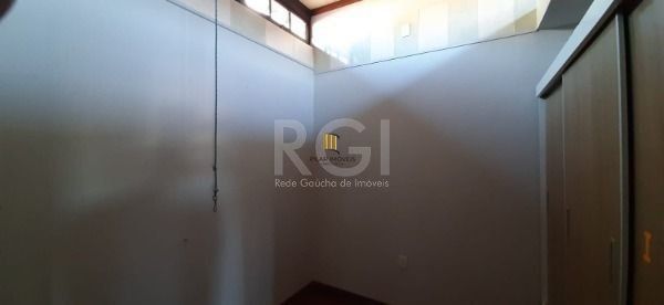 Sobrado para Venda - 246.69m², 3 dormitórios, sendo 1 suites, 2 vagas - Vila Nov