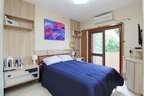 Casa Condomínio em Porto Alegre, no bairro Tristeza, com 3 dormitório(s), à vend