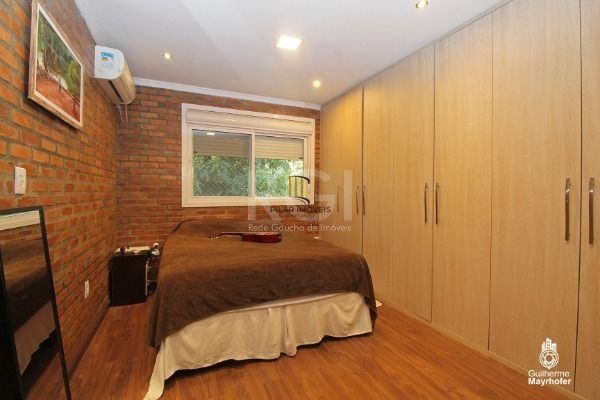 Casa para Venda - 1700m², 3 dormitórios, sendo 1 suites, 2 vagas - Vila Nova