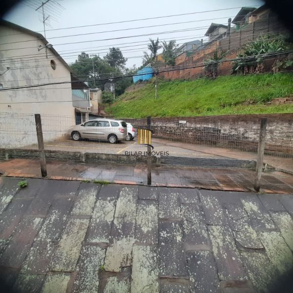 Casa Condominio em Porto Alegre, no bairro Hípica, com 1 dormitório(s), e 1 banh