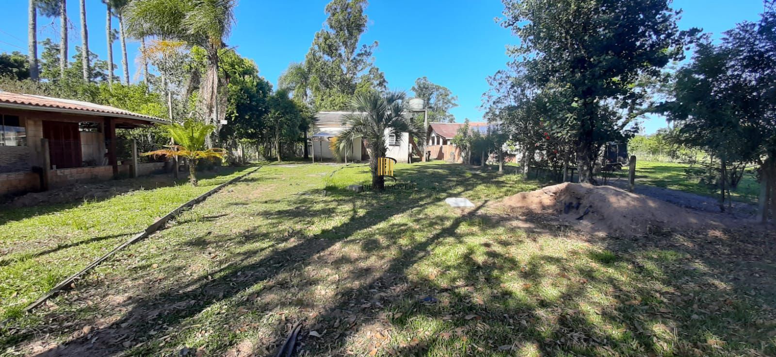 Ótimo sítio no parque São Paulo.