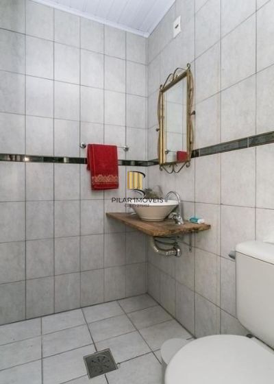 Ótima casa em rua tranquila.