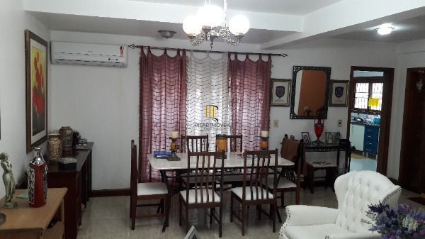 Sobrado para Venda - 240.43m², 3 dormitórios, sendo 1 suites, 2 vagas - Ipanema