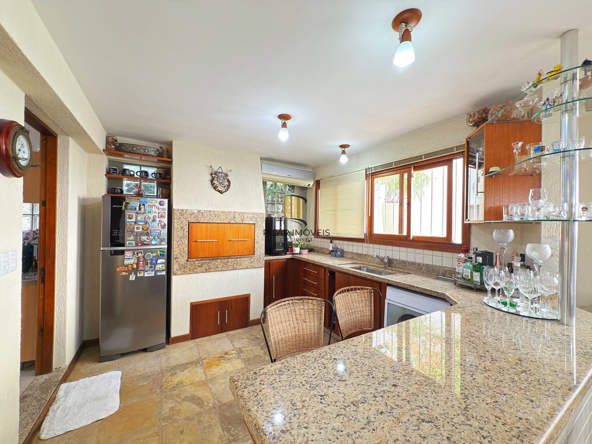 Casa 3 dormitórios no bairro Ipanema