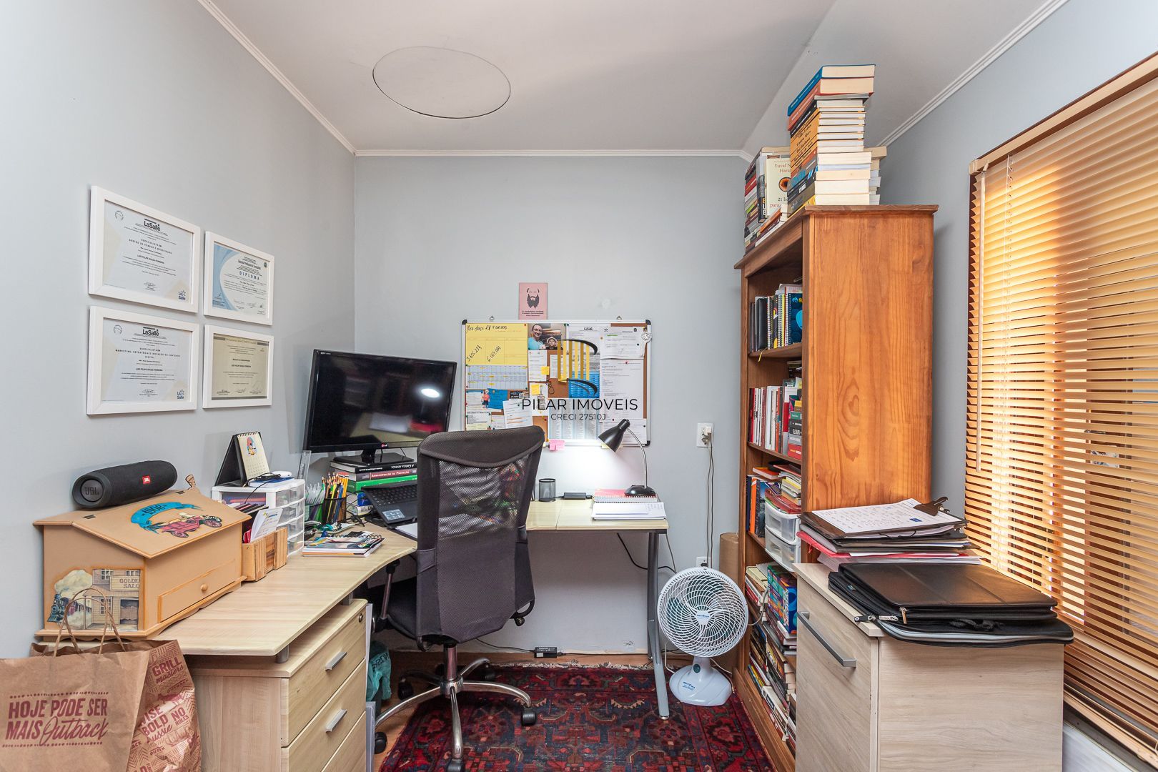 Casa em condomínio à venda com 97m², 2 dormitórios e 2 vagas, no bairro Tristeza em Porto Alegre.