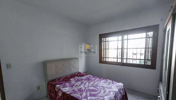 Casa em Porto Alegre, no bairro Cavalhada, com 5 dormitório(s), e 5 banheiros, à