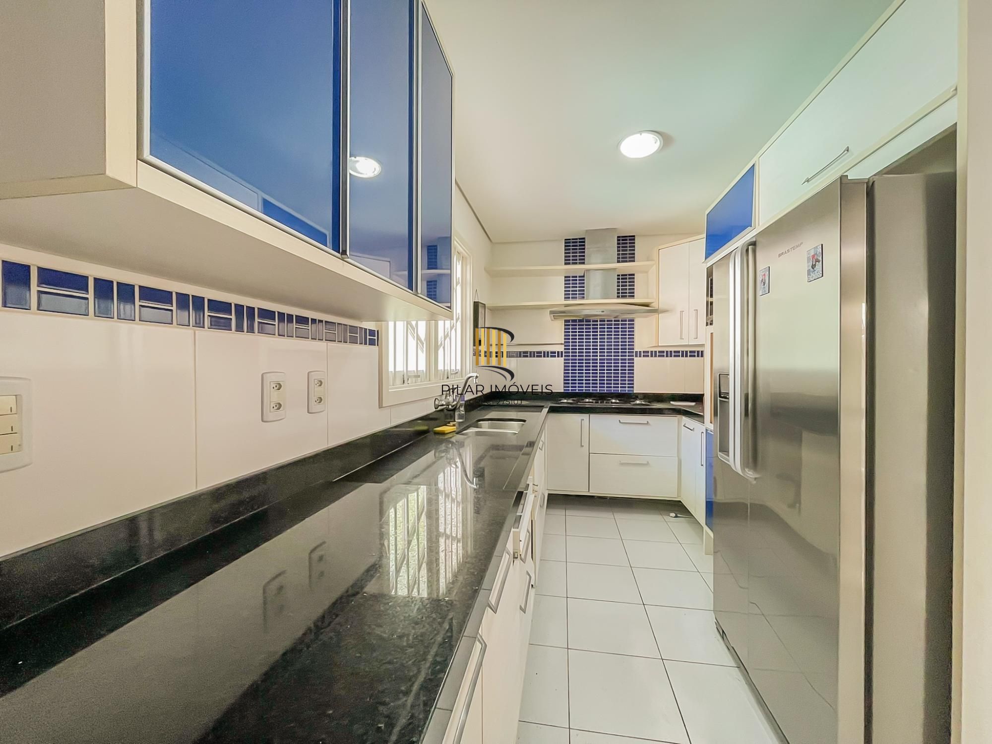 Casa 3 dormitórios no bairro Cristal