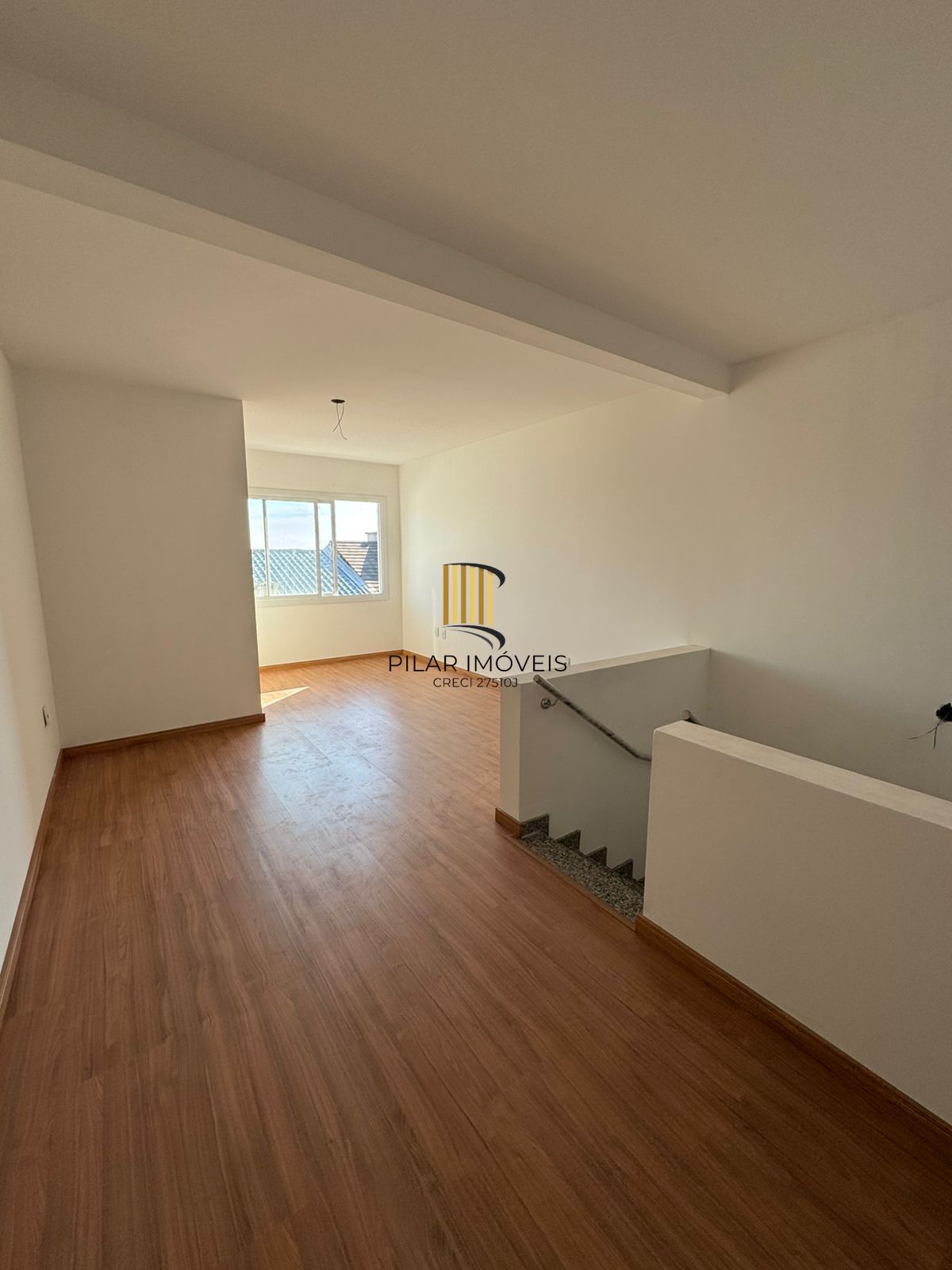 Residência com 3 suítes no caminhos do sol