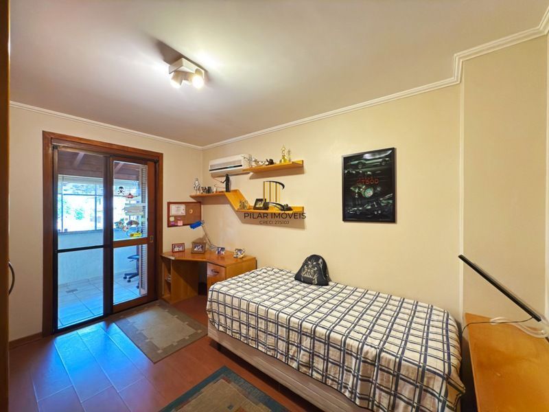 Linda Residência com 3 dormitórios sendo 1 suíte no Jardim Isabel.