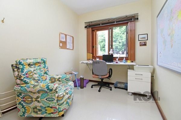 Casa Condomínio em Porto Alegre, no bairro Tristeza, com 3 dormitório(s), à vend