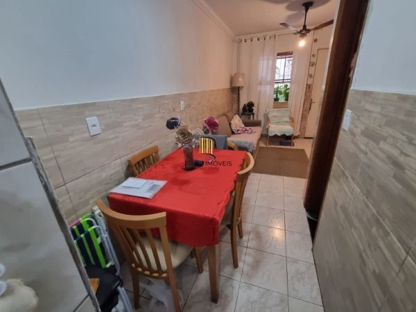 Casa Condominio em Porto Alegre, no bairro Cavalhada, com 2 dormitório(s), e 2 b