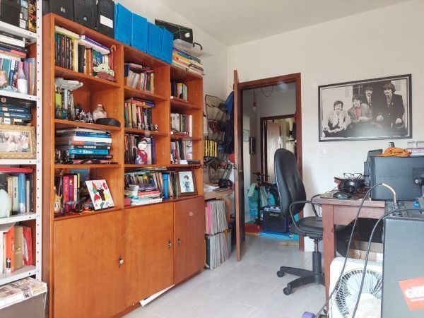 Sobrado em Porto Alegre, no bairro Espírito Santo, com 3 dormitório(s), e 3 banh