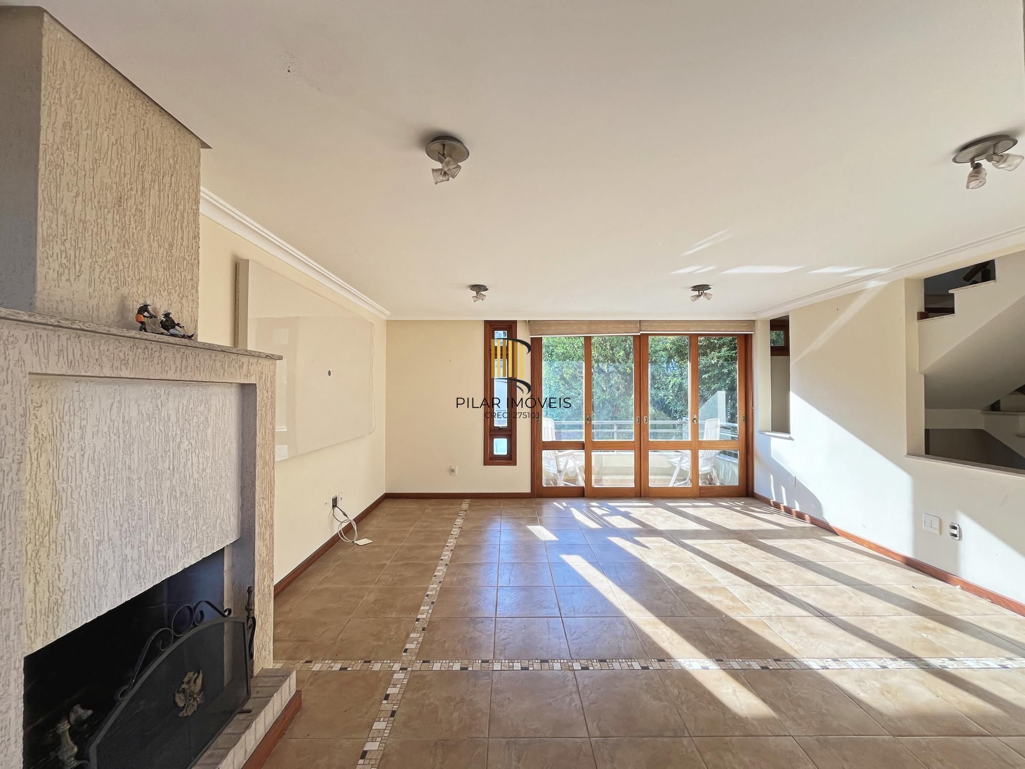 Casa em Condomínio no Jardim Isabel com 270m², 3 dormitórios, 4 vagas