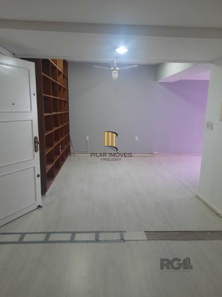 Conjunto/Sala em Porto Alegre, no bairro Centro Histórico, e 0 banheiros, à vend