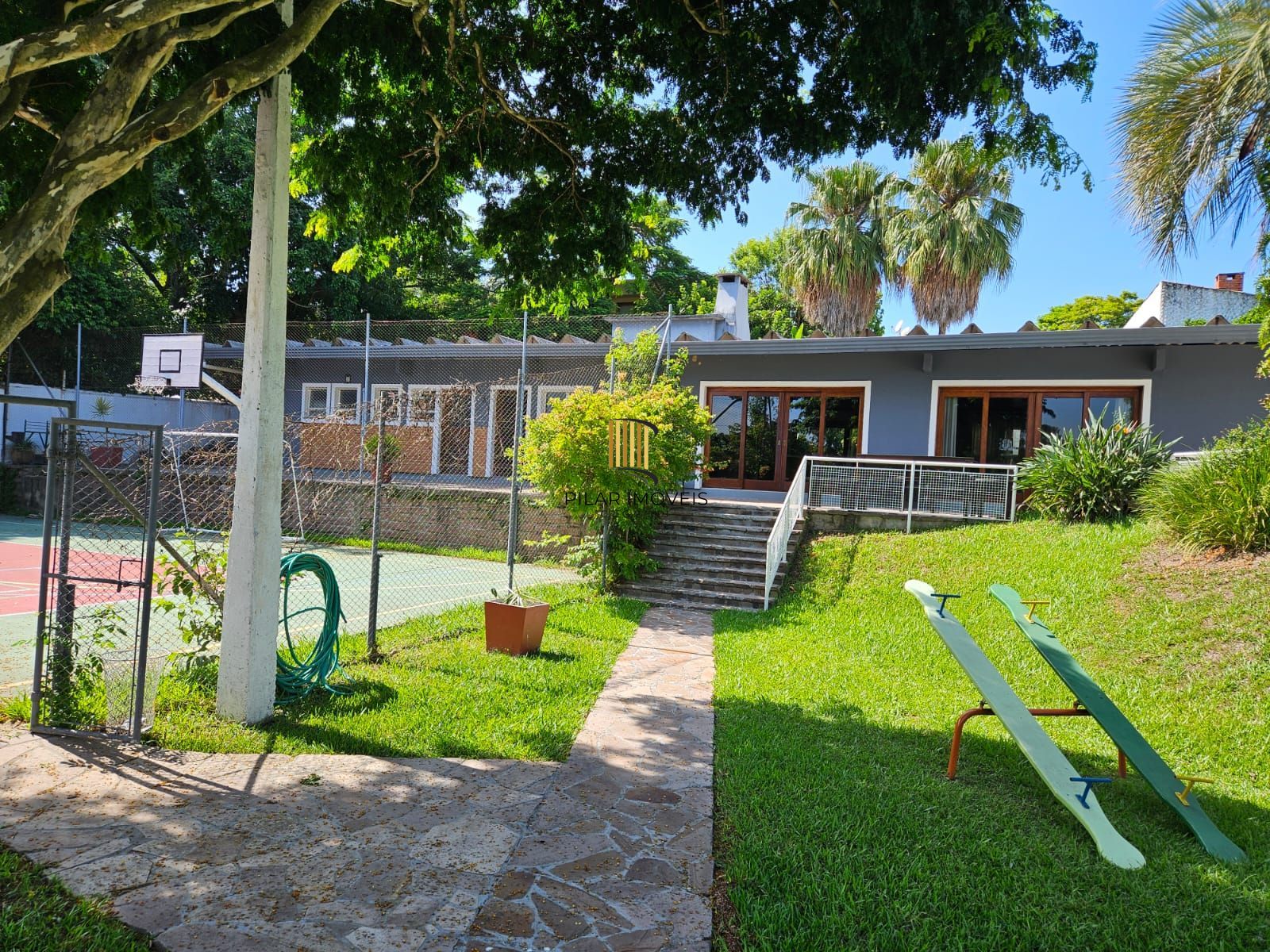 Casa de Condomínio 3 dormitórios no bairro Tristeza