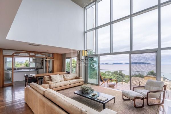 Casa para Venda - 463.7m², 4 dormitórios, sendo 4 suites, 4 vagas - Vila Conceiç