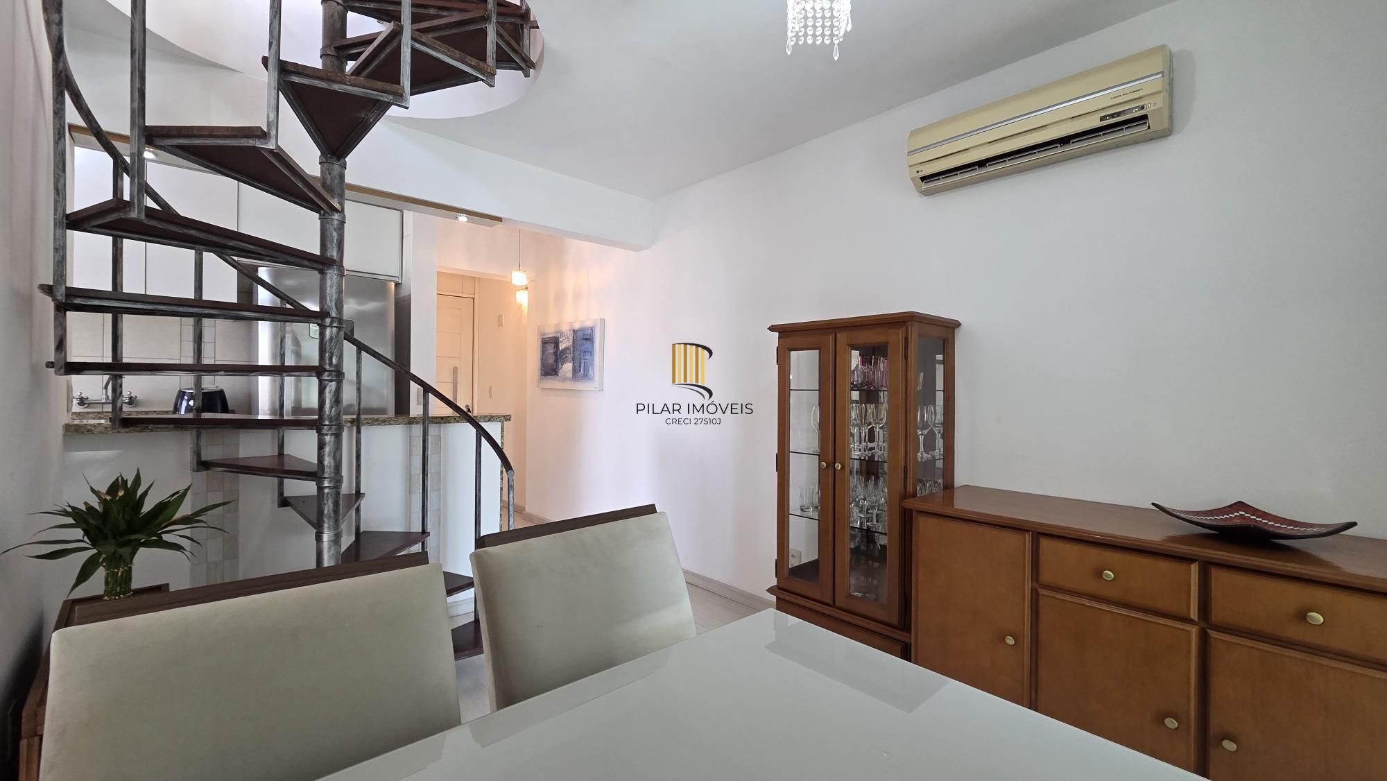 Cobertura duplex com 2 dormitórios e 1 vaga de garagem no bairro Menino Deus – 108,7 m² privativos - Pilar Imóveis