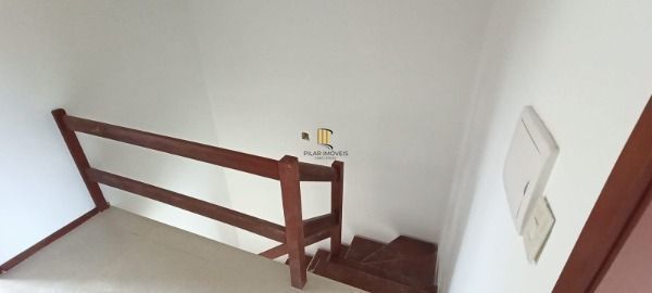 Casa para Venda - 75m², 3 dormitórios, 2 vagas - Guarujá