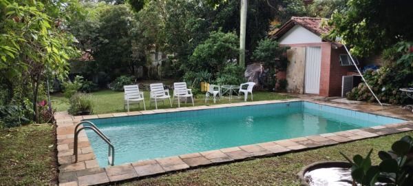 Casa em Porto Alegre, no bairro Jardim Isabel, com 5 dormitório(s), e 5 banheiro