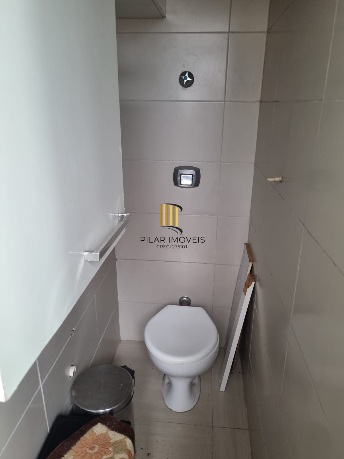 Apartamento em Porto Alegre, no bairro Tristeza, com 2 dormitório(s), e 2 banhei