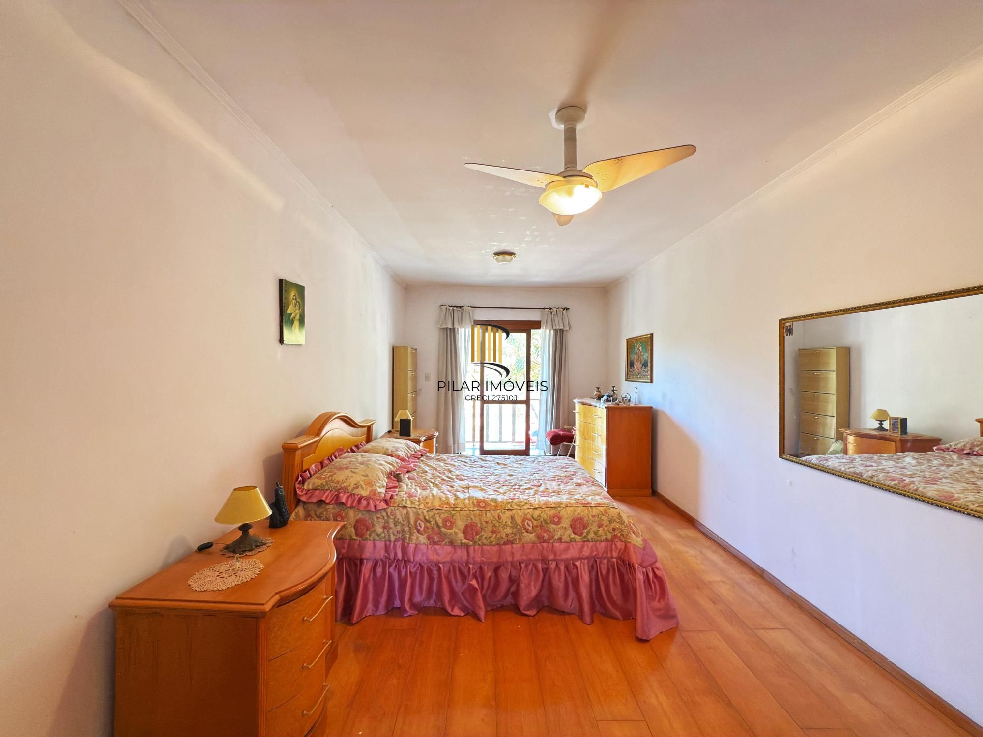 Casa para Venda - 190m², 3 dormitórios, sendo 1 suites, 3 vagas - Nonoai