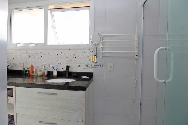 Casa Condominio em Porto Alegre, no bairro Ipanema, com 2 dormitório(s), e 2 ban