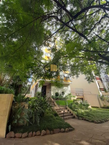 Cobertura em Porto Alegre, no bairro Petrópolis, com 3 dormitório(s), e 3 banhei