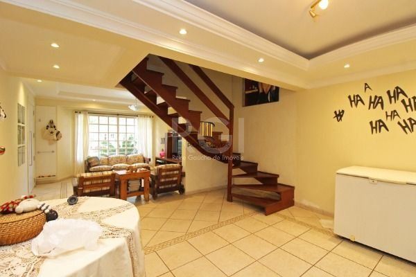 Casa para Venda - 154m², 3 dormitórios, sendo 1 suites, 4 vagas - Ipanema