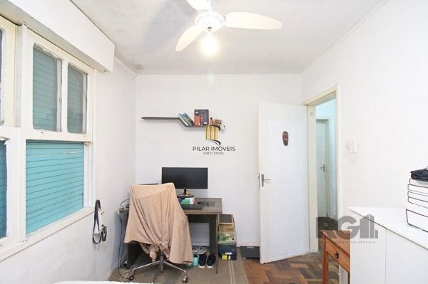 Casa em Porto Alegre, no bairro Cavalhada, com 4 dormitório(s), e 4 banheiros, à