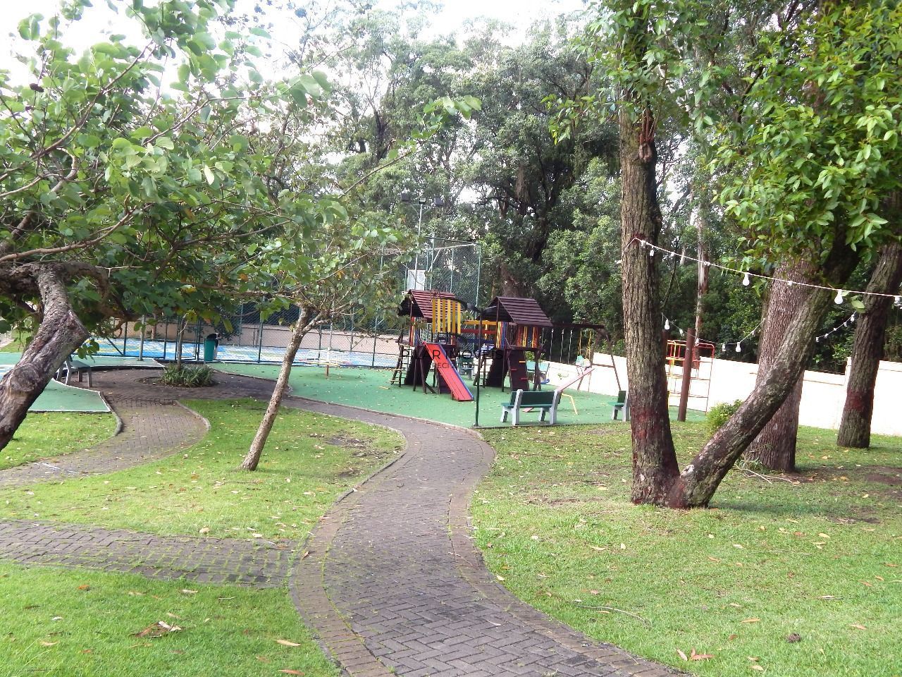 Ótimo apartamento com 3 dormitórios.