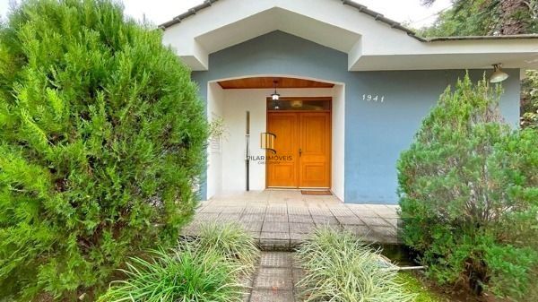Casa em Porto Alegre, no bairro Ipanema, e 0 banheiros, à venda.