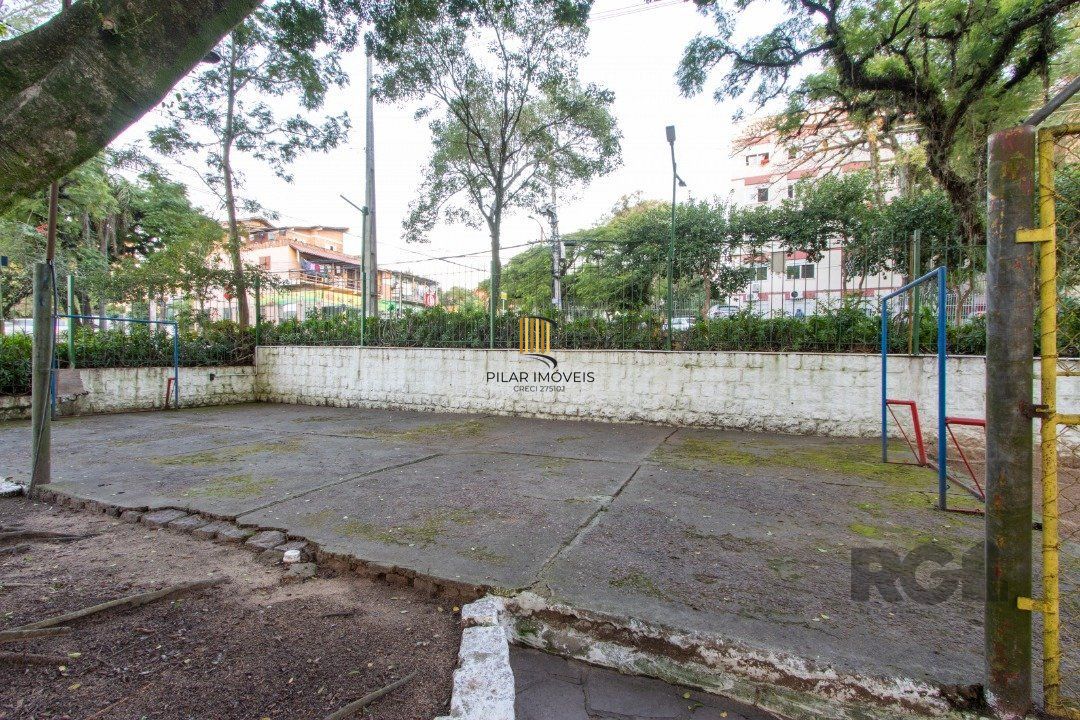Apartamento em Porto Alegre, no bairro Tristeza, com 2 dormitório(s), e 2 banhei
