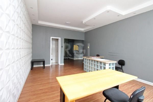 Conjunto/Sala em Porto Alegre, no bairro Centro Histórico, à venda.