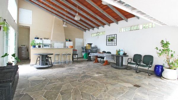 Casa Condominio em Porto Alegre, no bairro Cascata, com 3 dormitório(s), e 3 ban