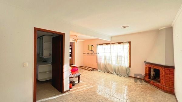 Casa para Venda - 320m², 3 dormitórios, sendo 1 suites, 3 vagas - Altos Do Ipê