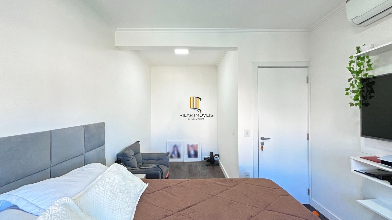 Casa de Condomínio 3 dormitórios no bairro Hípica