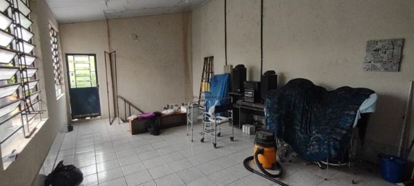 Casa em Porto Alegre, no bairro Espírito Santo, com 3 dormitório(s), e 3 banheir