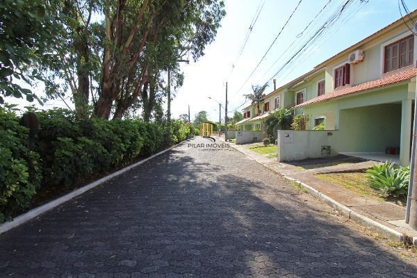 Casa Condominio em Porto Alegre, no bairro Espírito Santo, com 3 dormitório(s), 