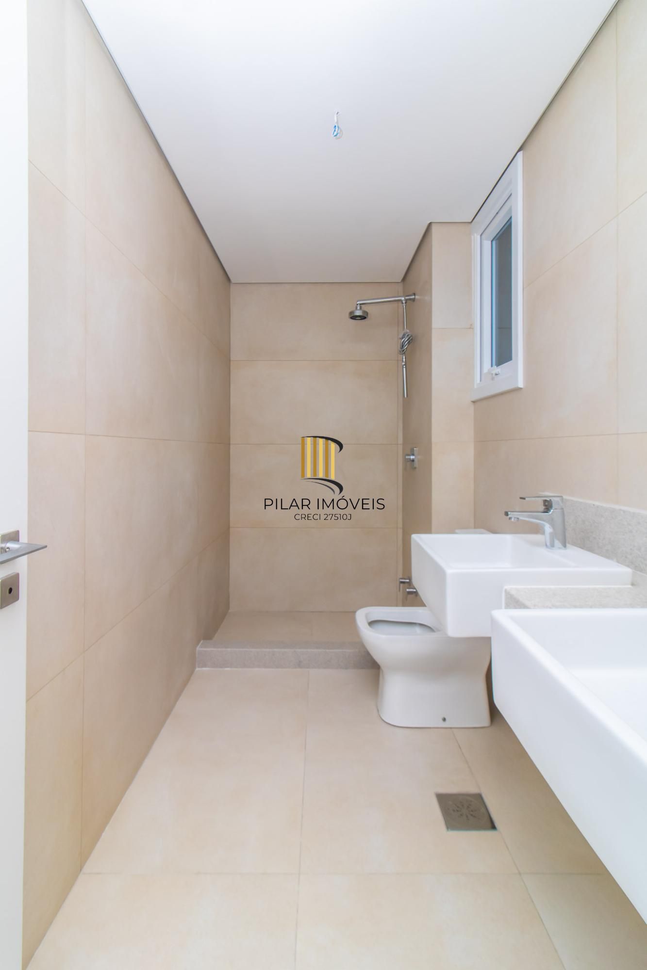 APARTAMENTO DUPLEX - 177m², 3 dormitórios, sendo 3 suites, Menino Deus